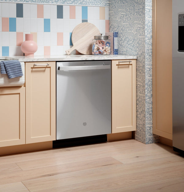 GE 24" Dishwasher, Stainless, Adjustable Racks, Quiet Operation (GDT650SYVFS) - Appliance Saver Store