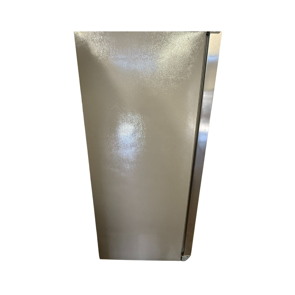 Frigidaire 25.6 cu ft Side-by-Side Refrigerator, Stainless, External Water/Ice Dispenser (GRSS2652AF)