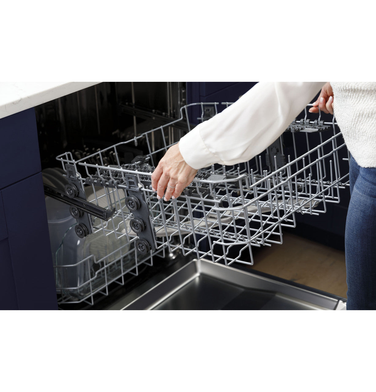GE 24" Dishwasher, Black, Hard Food Disposer, Adjustable Racks (GDF550PGRBB)