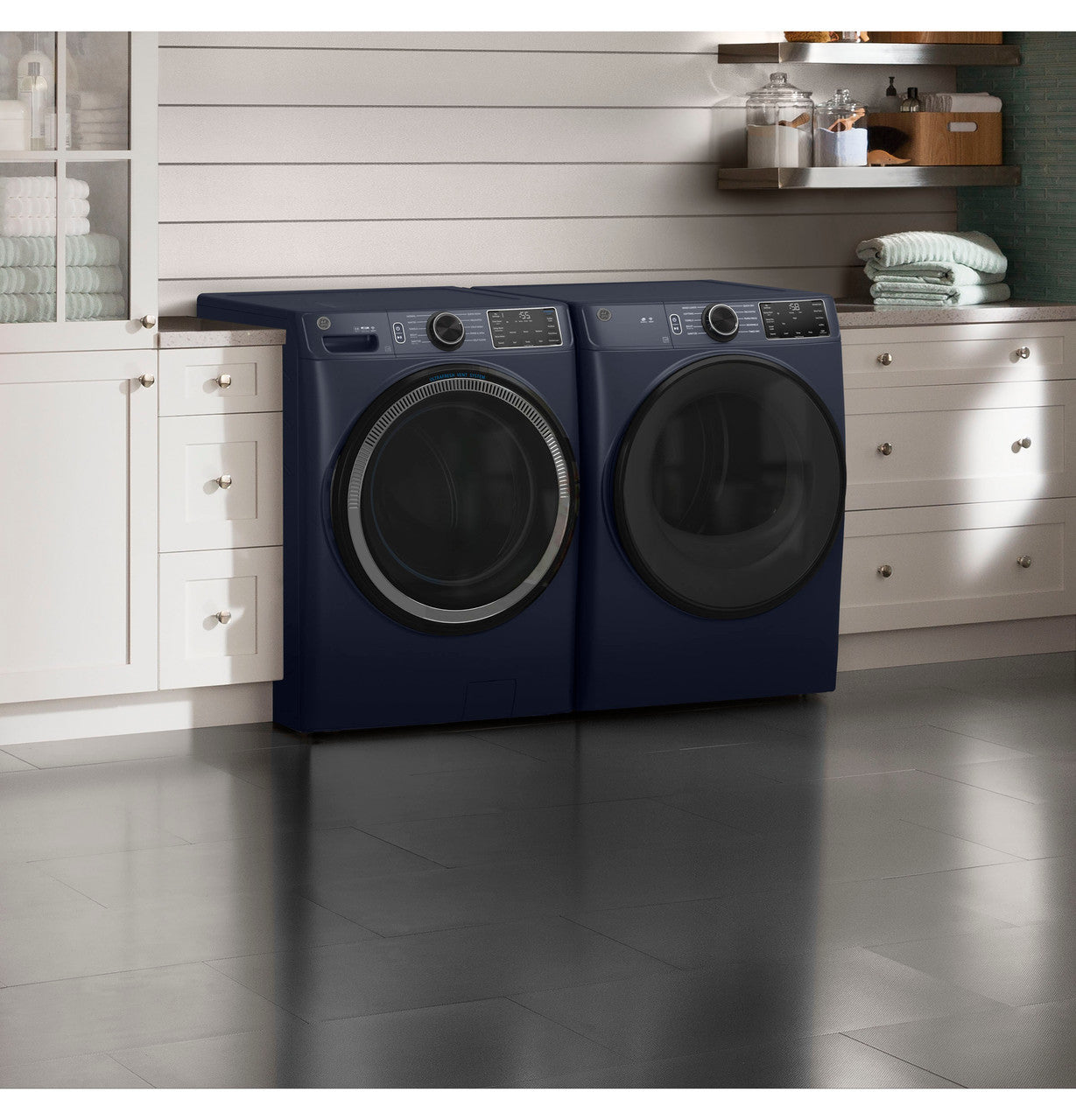 GE 7.8 cu ft Electric Dryer, Stainless, Sensor Dry + Wrinkle Care (GFD55ESPRRS)
