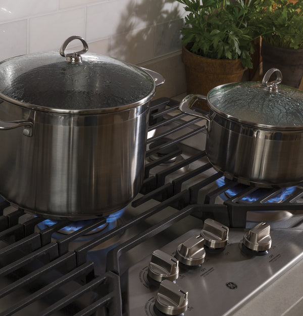 GE 30" Gas Cooktop, Stainless, 5 Burners with Power Boil + Simmer (JGP5030SLSS)