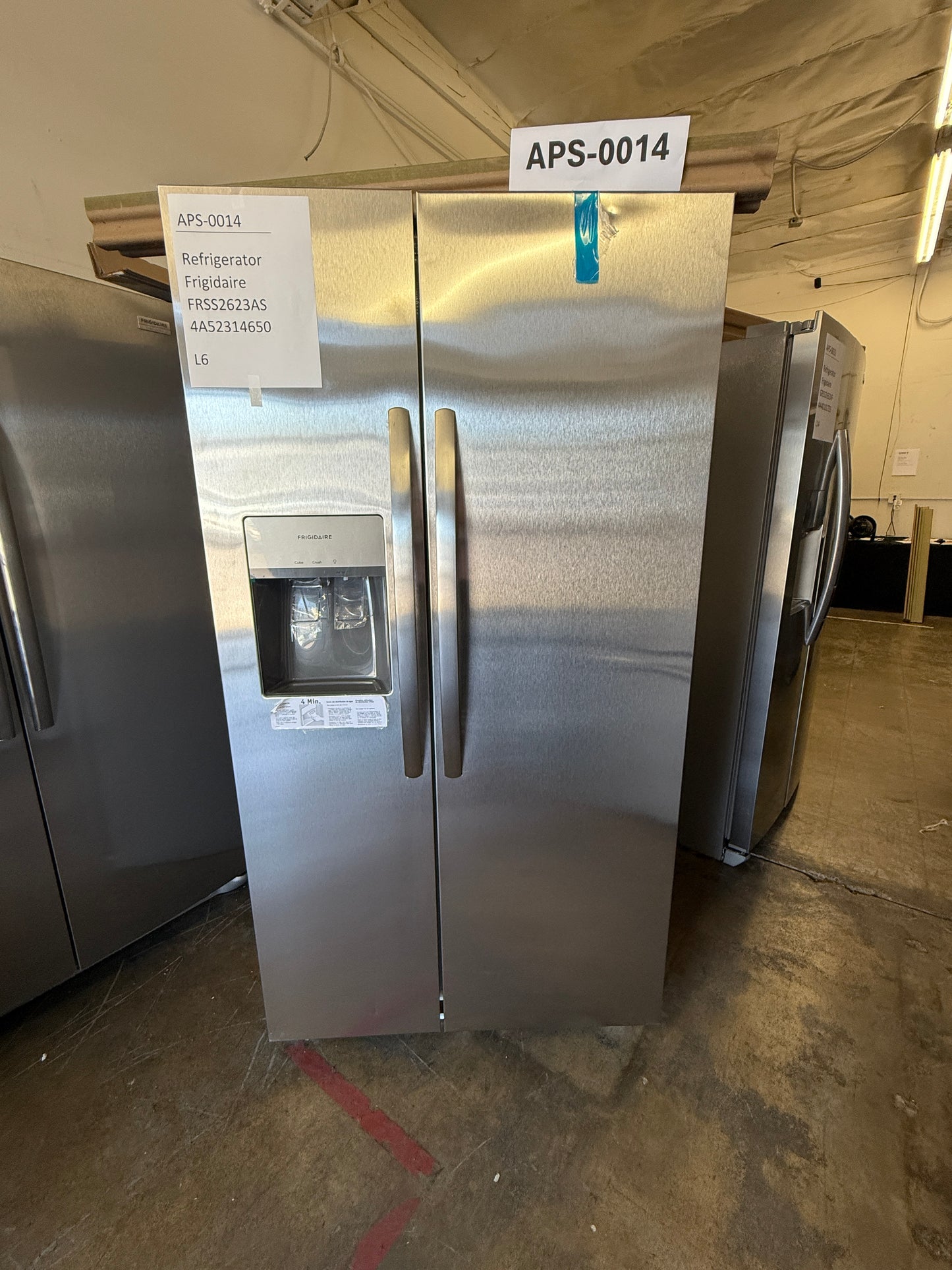 Frigidaire 25.6 cu ft Side-by-Side Refrigerator, Stainless, External Water/Ice Dispenser (FRSS2623AS)