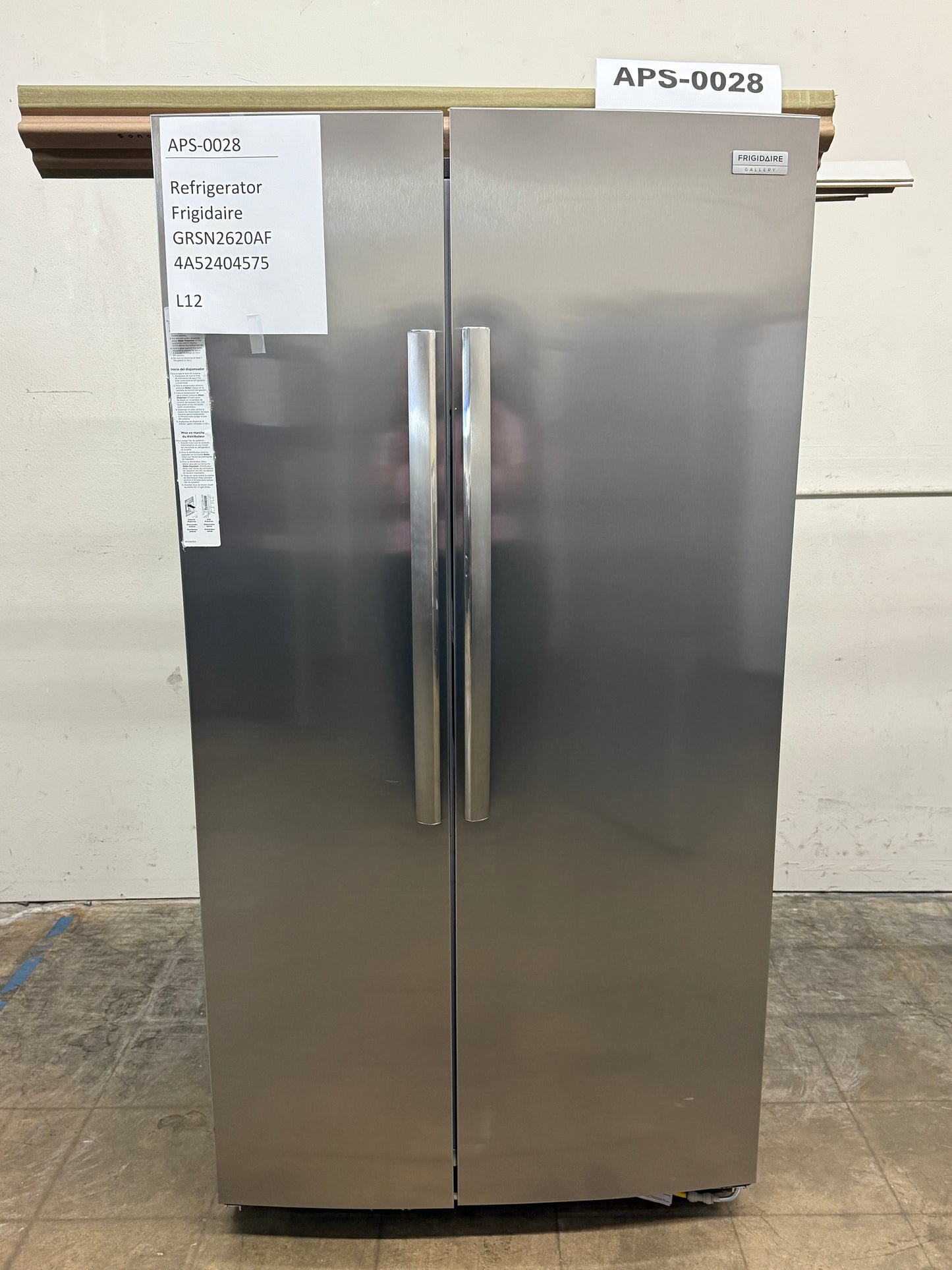 Frigidaire 26 cu ft Side-by-Side Refrigerator, Stainless, External Water/Ice Dispenser (GRSN2620AF)