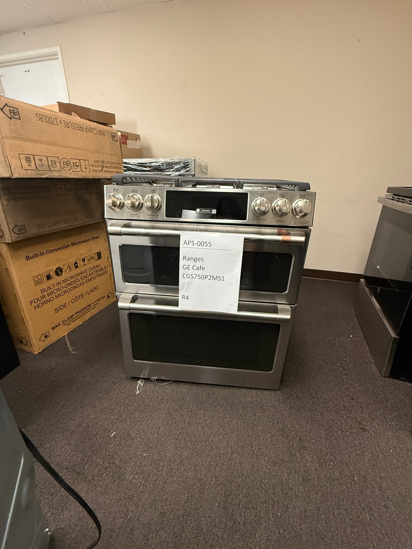 GE Café 30" Dual Fuel Range, Stainless, Double Oven + Convection (CGS750P2MS1)