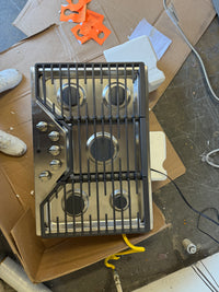 GE 30" Gas Cooktop, Stainless, 5 Burners with Power Boil + Simmer (JGP5030SLSS)