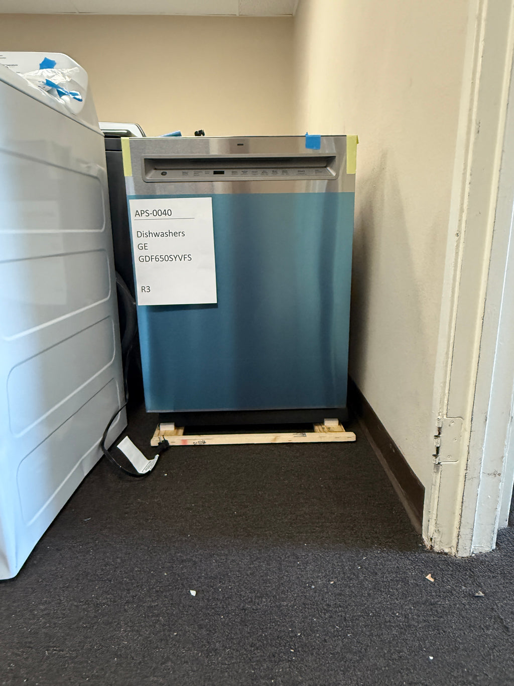 GE Dishwasher, Stainless, Quiet Operation, Adjustable Racks (GDF650SYVFS) - Appliance Saver Store