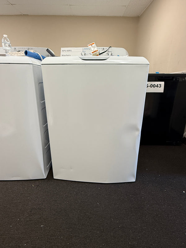 GE 4.0 cu. ft. Top Load Washer, White, Stainless Steel Tub + Multiple Wash Cycles (GTW325ASWWW)