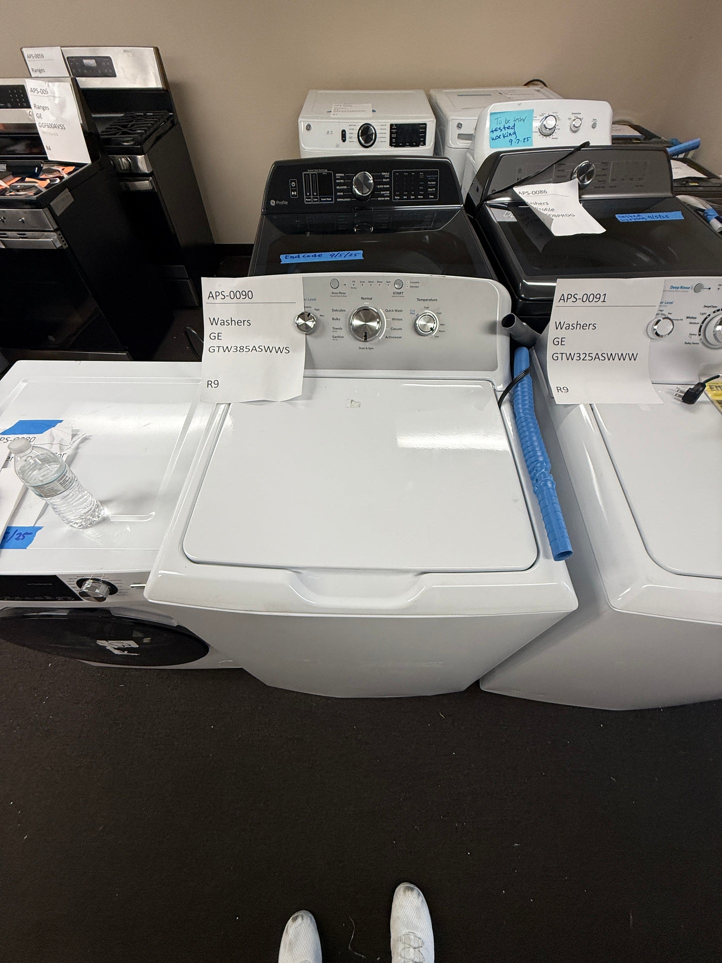 GE 4.3 cu. ft. Top Load Washer, White, Stainless Steel Tub + Multiple Wash Cycles (GTW385ASWWS)
