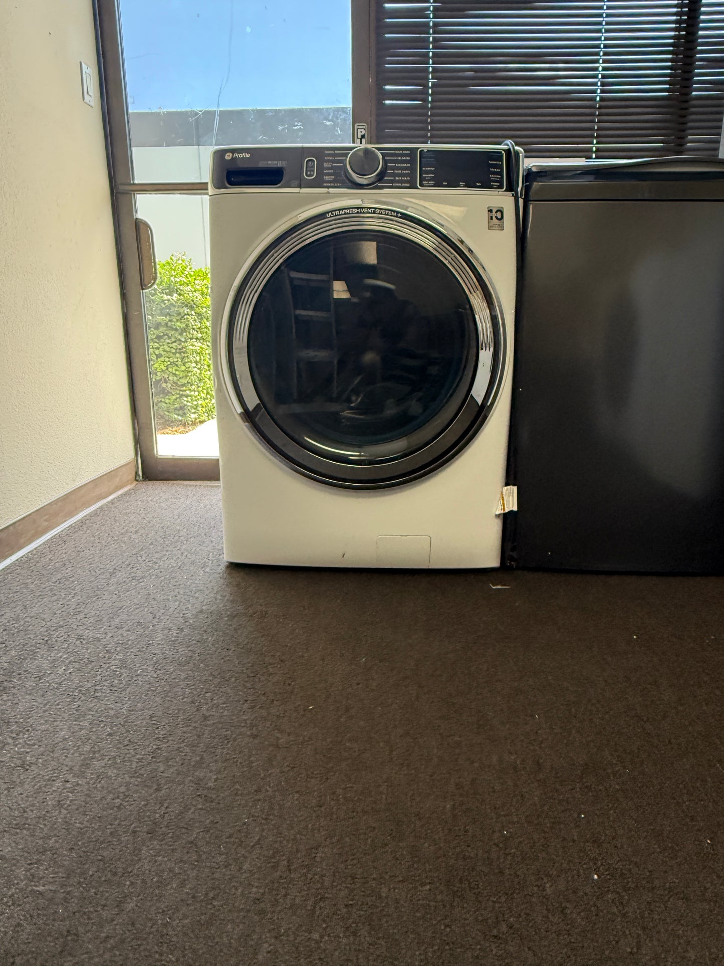 GE Profile 5.3 cu. ft. Front Load Washer, White, UltraFresh Vent + SmartDispense (PFW870SSVWW) - Appliance Saver Store